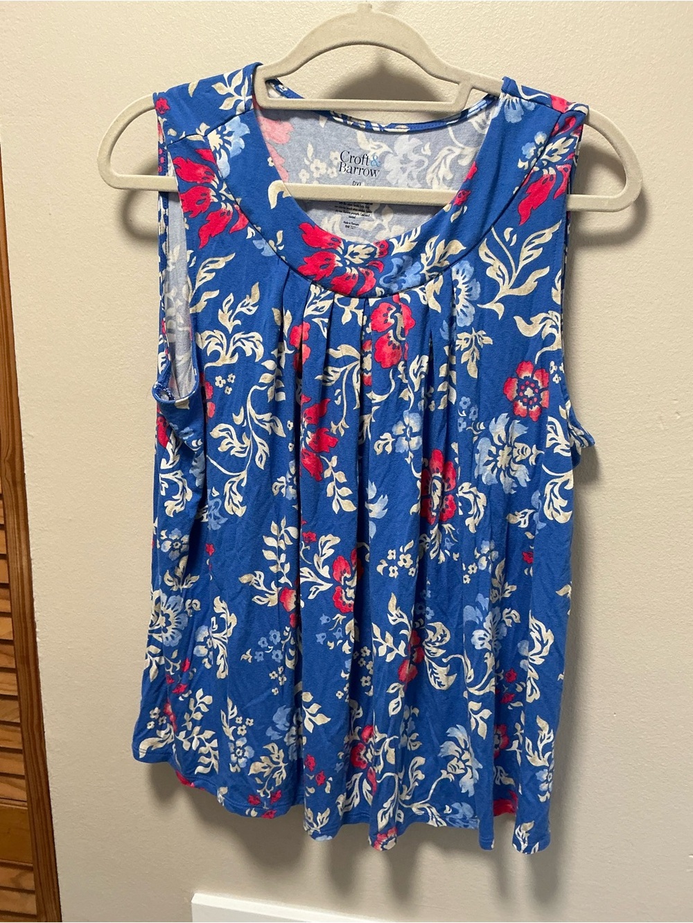 croft & barrow Blue Floral Pleated Tank Top with Pink Accents